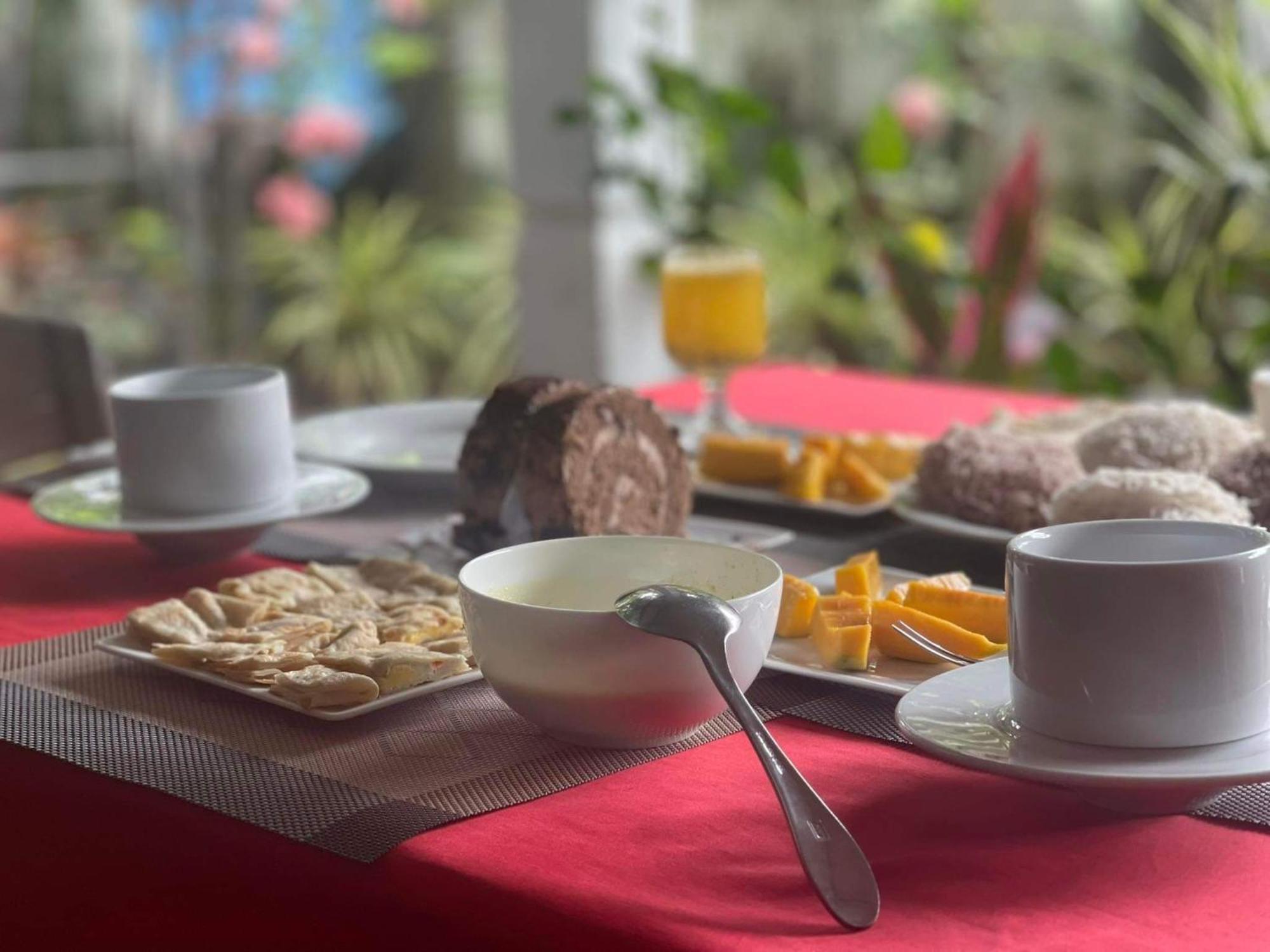 Goalma Family Holiday Resort & Restaurant Anuradhapura Room photo